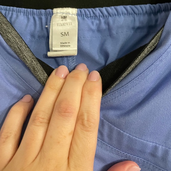 Matrix scrubs - Picture 2 of 3